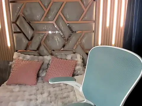 alahia2026 online show from April 2026 06:41:01 PM