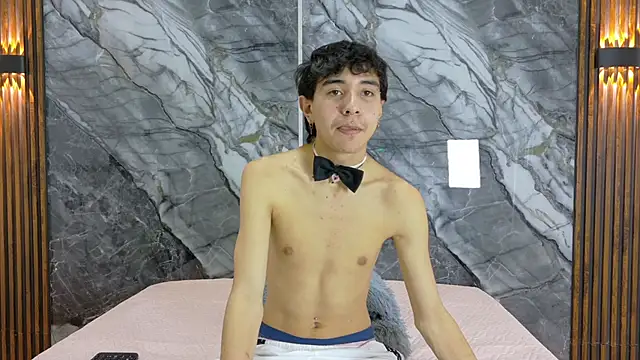 NoahWalker   online show from May 2026 03:45:02 AM