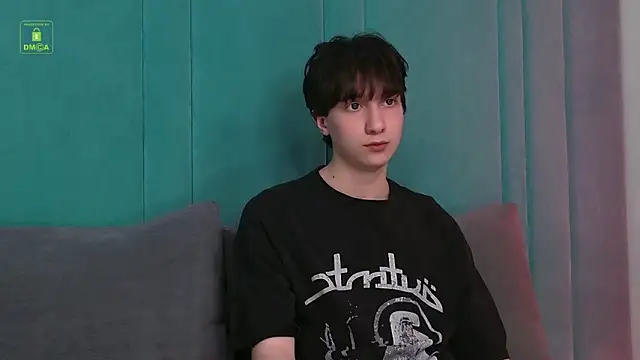 Snapshot of Finn_Black chatting on April 2026 07:27:02 PM Finn Black online show from April 2026 07:27:02 PM