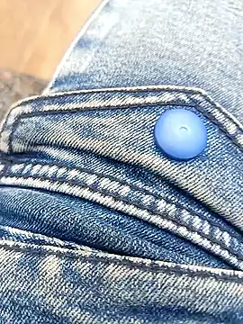 Snapshot of boobseating chatting on April 2026 04:15:02 AM boobseating online show from April 2026 04:15:02 AM