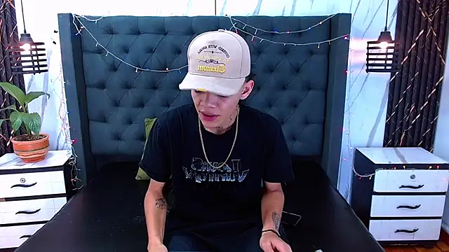 Daniel Guty online show from April 2026 08:04:02 PM
