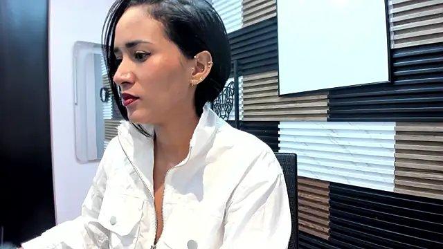 Snapshot of Scarleth-Foxx chatting on June 2026 08:12:02 PM Scarleth-Foxx online show from June 2026 08:12:02 PM