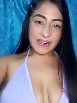 Snapshot of ChloeMadisson chatting on April 2026 11:39:02 PM ChloeMadisson online show from April 2026 11:39:02 PM