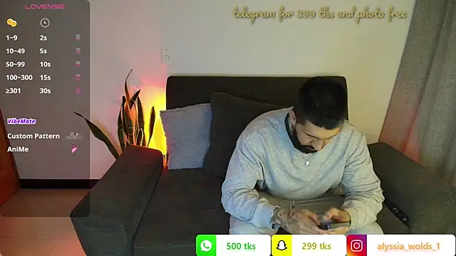 Snapshot of Alyssa_and_DAngelo chatting on July 2026 02:13:02 AM Alyssa and DAngelo online show from July 2026 02:13:02 AM