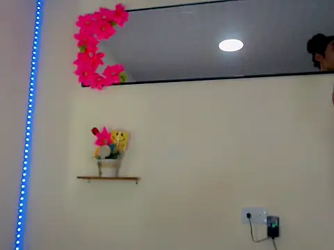 Darianna A online show from May 2026 08:37:01 PM