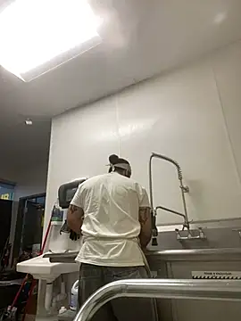 uceybaker online show from May 2026 01:44:02 AM