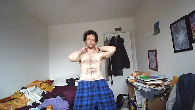 Snapshot of JohnnyMoves chatting on May 2026 02:14:01 PM JohnnyMoves online show from May 2026 02:14:01 PM