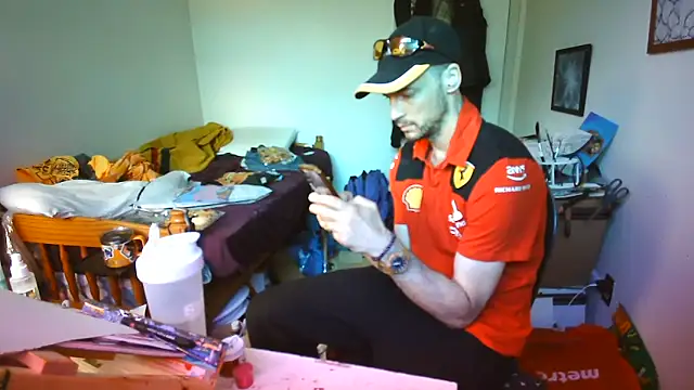JohnnyMoves online show from June 2026 05:06:01 PM