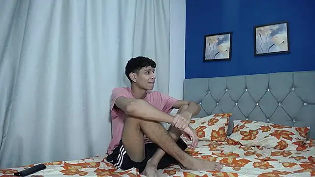 Snapshot of Thiago_And_Gael chatting on June 2026 02:16:02 AM Thiago And Gael online show from June 2026 02:16:02 AM