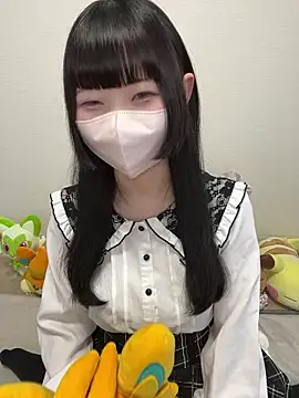 Snapshot of --Reina-- chatting on April 2026 09:01:01 AM --Reina-- online show from April 2026 09:01:01 AM