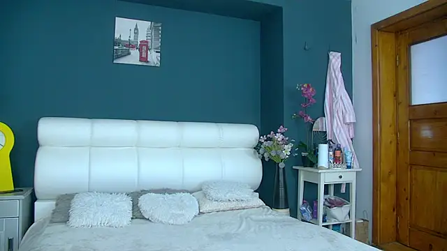 Snapshot of JoLicious_ chatting on April 2026 04:35:01 AM JoLicious online show from April 2026 04:35:01 AM