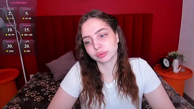 Snapshot of ReneeBlair chatting on April 2026 01:52:02 AM ReneeBlair online show from April 2026 01:52:02 AM