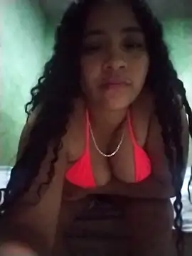 Snapshot of BabyLunaN chatting on April 2026 10:30:02 PM BabyLunaN online show from April 2026 10:30:02 PM