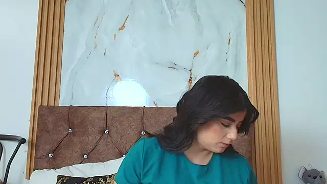 samantha  cruz online show from April 2026 12:30:01 PM