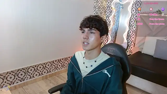 Snapshot of Damian_tay chatting on April 2026 11:45:02 AM Damian tay online show from April 2026 11:45:02 AM