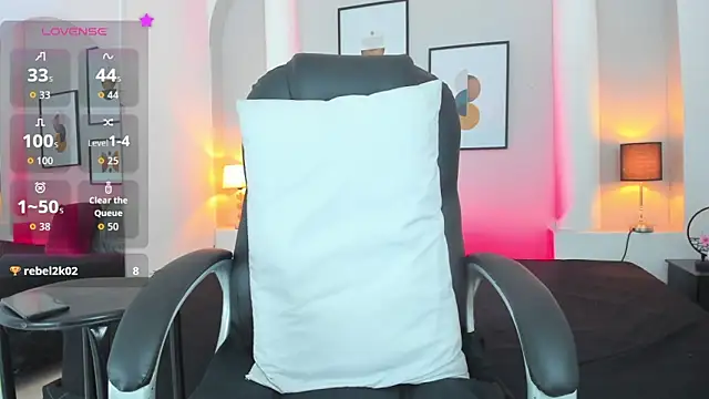 Snapshot of lucy_rouse1 chatting on April 2026 04:26:01 PM lucy rouse1 online show from April 2026 04:26:01 PM