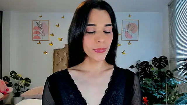 Snapshot of bella_grego chatting on June 2026 08:23:01 PM bella grego online show from June 2026 08:23:01 PM