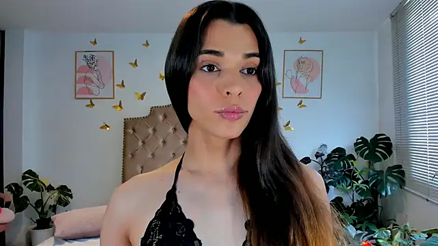 Snapshot of bella_grego chatting on June 2026 06:40:01 PM bella grego online show from June 2026 06:40:01 PM