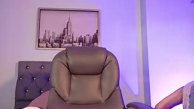Snapshot of Maggiee_1 chatting on April 2026 05:21:01 PM Maggiee 1 online show from April 2026 05:21:01 PM