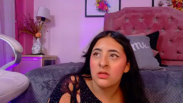 Snapshot of Maggiee_1 chatting on May 2026 07:22:01 PM Maggiee 1 online show from May 2026 07:22:01 PM