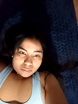 Snapshot of dayanalee chatting on April 2026 09:28:02 PM dayanalee online show from April 2026 09:28:02 PM