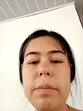 Snapshot of julietaflame chatting on April 2026 08:10:01 PM julietaflame online show from April 2026 08:10:01 PM