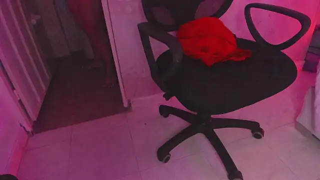 Snapshot of NATASHAMARTIX chatting on April 2026 03:55:01 AM NATASHAMARTIX online show from April 2026 03:55:01 AM