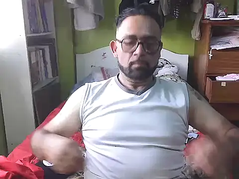 CarlossexVen online show from May 2026 06:46:01 PM