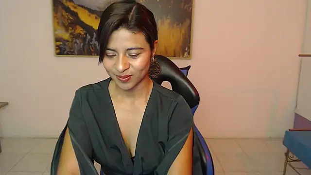 Lady isabella  online show from May 2026 01:16:02 PM