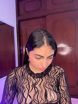 Snapshot of Lily_Rush chatting on May 2026 12:02:01 PM Lily Rush online show from May 2026 12:02:01 PM