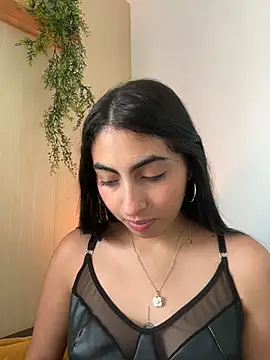 Snapshot of Lily_Rush chatting on May 2026 12:01:01 PM Lily Rush online show from May 2026 12:01:01 PM