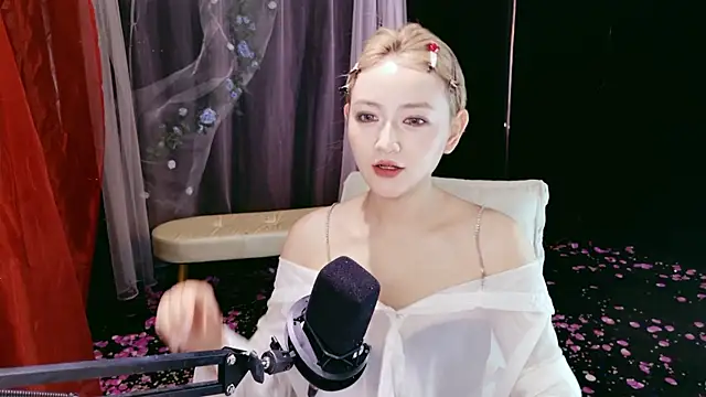 Unique Mia online show from May 2026 05:26:02 AM