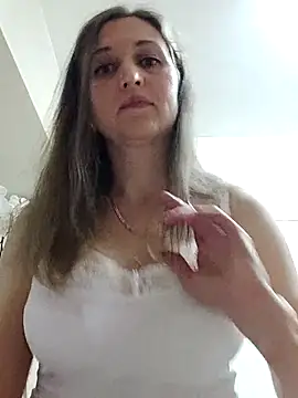 irresistibelle online show from April 2026 10:12:02 PM
