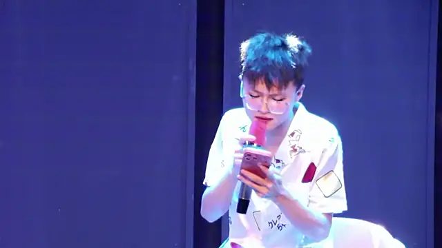 Snapshot of bianfu_001 chatting on April 2026 03:58:01 PM bianfu 001 online show from April 2026 03:58:01 PM