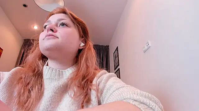 Snapshot of NoraLiin chatting on April 2026 09:06:02 PM NoraLiin online show from April 2026 09:06:02 PM