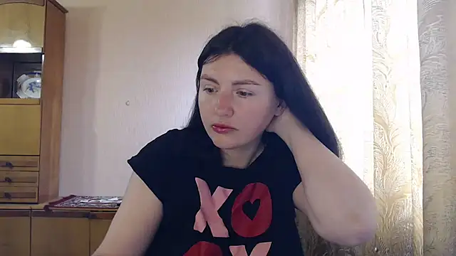 Snapshot of AlinaxJames chatting on April 2026 07:00:01 AM AlinaxJames online show from April 2026 07:00:01 AM