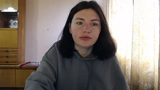 Snapshot of AlinaxJames chatting on April 2026 08:41:01 AM AlinaxJames online show from April 2026 08:41:01 AM