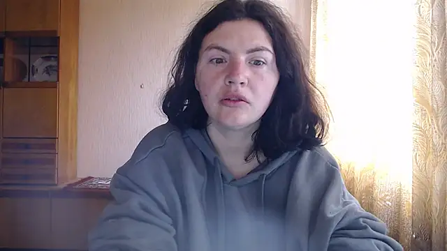 Snapshot of AlinaxJames chatting on May 2026 07:14:02 AM AlinaxJames online show from May 2026 07:14:02 AM
