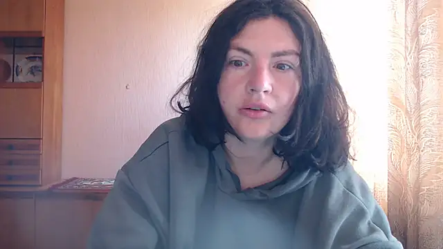 Snapshot of AlinaxJames chatting on May 2026 08:11:01 AM AlinaxJames online show from May 2026 08:11:01 AM