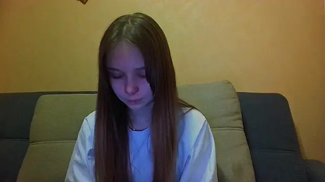 Snapshot of Princess_Mira chatting on April 2026 05:41:01 PM Princess Mira online show from April 2026 05:41:01 PM