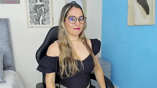 Snapshot of sugar_milff chatting on June 2026 12:39:01 PM sugar milff online show from June 2026 12:39:01 PM