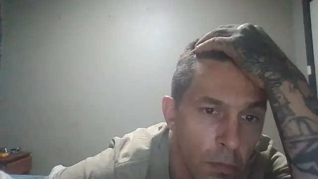 Snapshot of Inyorbox chatting on April 2026 11:37:01 AM Inyorbox online show from April 2026 11:37:01 AM