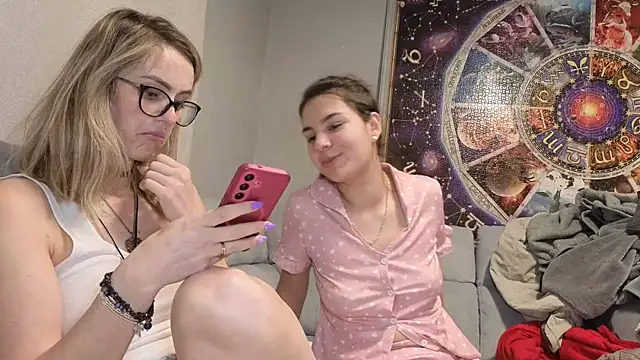 Snapshot of yara4u chatting on April 2026 09:39:01 PM yara4u online show from April 2026 09:39:01 PM