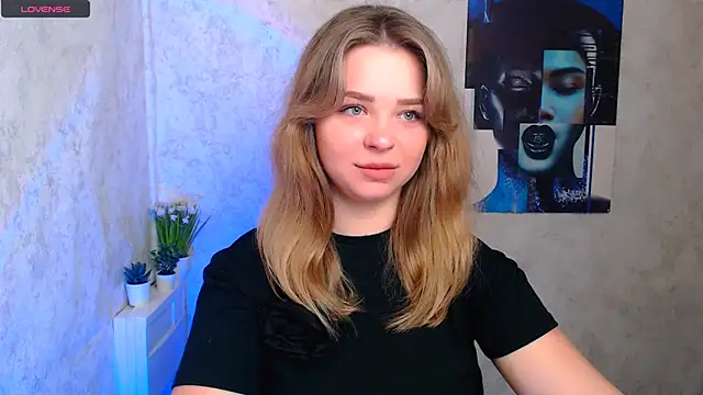 Snapshot of NicoleAura chatting on May 2026 07:37:02 AM NicoleAura online show from May 2026 07:37:02 AM