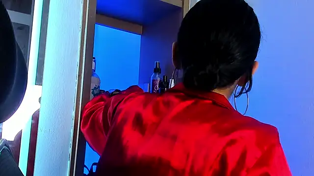 Snapshot of isabella_hv chatting on June 2026 06:45:02 PM isabella hv online show from June 2026 06:45:02 PM