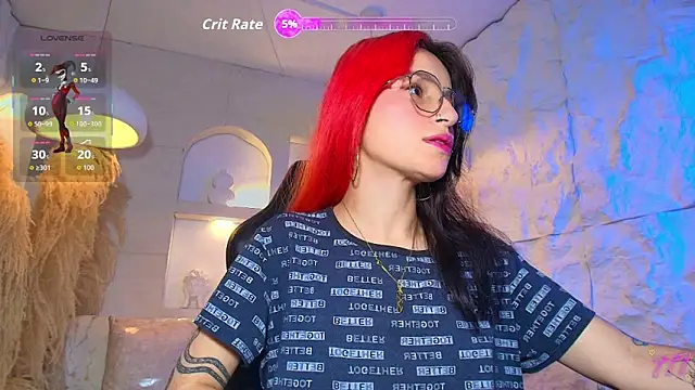 Snapshot of Moon_Red_r chatting on May 2026 12:35:02 PM Moon Red r online show from May 2026 12:35:02 PM