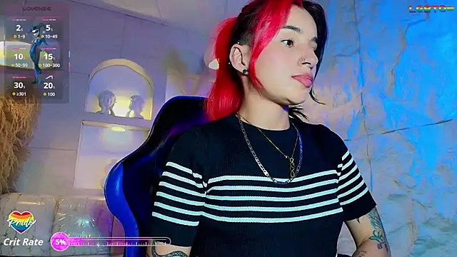 Snapshot of Moon_Red_r chatting on July 2026 07:57:01 PM Moon Red r online show from July 2026 07:57:01 PM