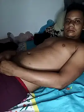 Snapshot of ReinaldoZapata chatting on April 2026 03:27:02 PM ReinaldoZapata online show from April 2026 03:27:02 PM