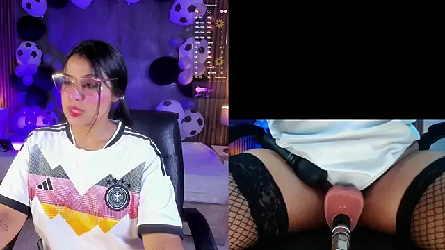 LuciaReid online show from June 2026 01:53:02 PM