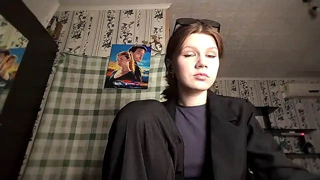 Snapshot of SharyLoughty chatting on May 2026 04:23:01 PM SharyLoughty online show from May 2026 04:23:01 PM